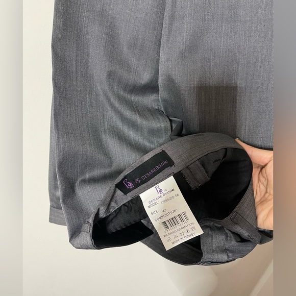NWT mens grey suit 58/42 Euro.  Husband tried it on more like a big 44/small 46 - Picture 9 of 16
